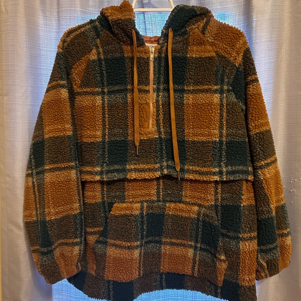 Women’s Sherpa Zip up! Size: Small